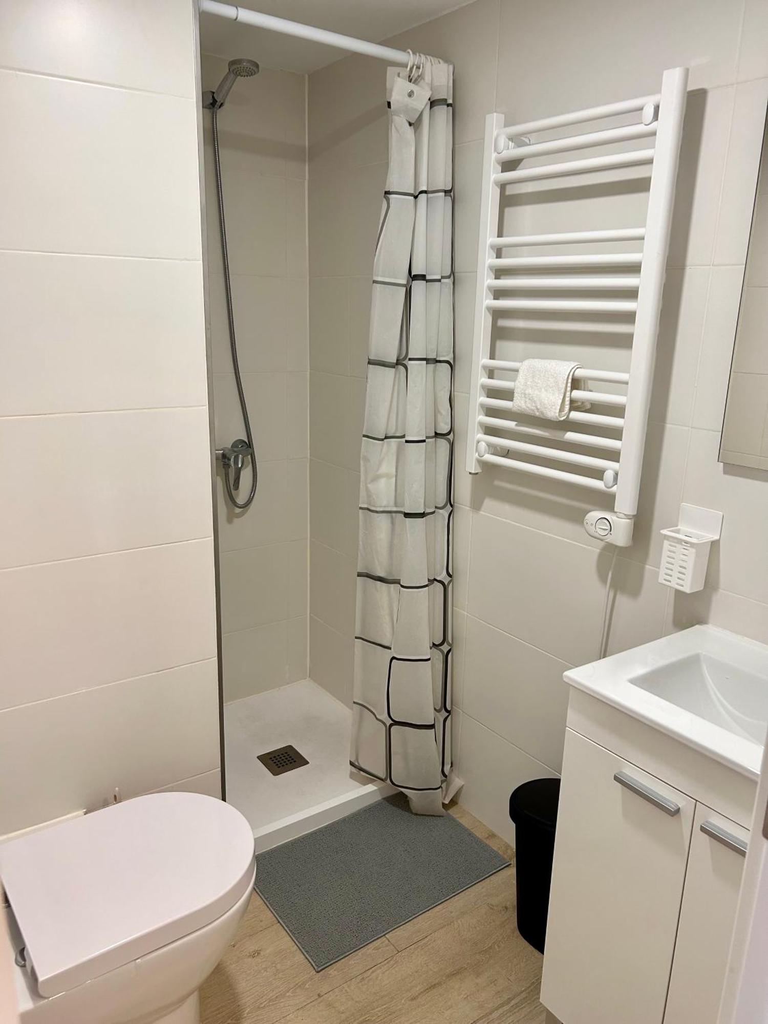 Apartamentos Ribadeo Madryt Zewnętrze zdjęcie