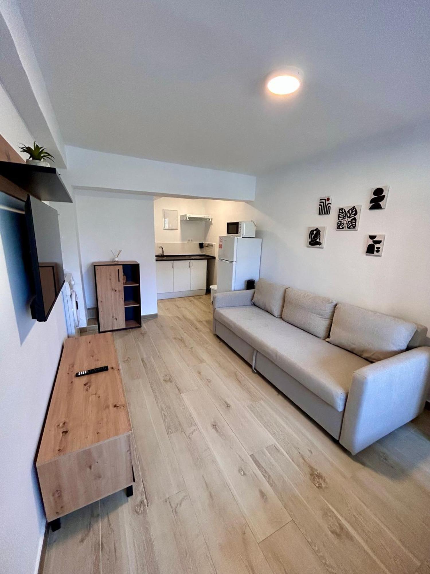 Apartamentos Ribadeo Madryt Zewnętrze zdjęcie