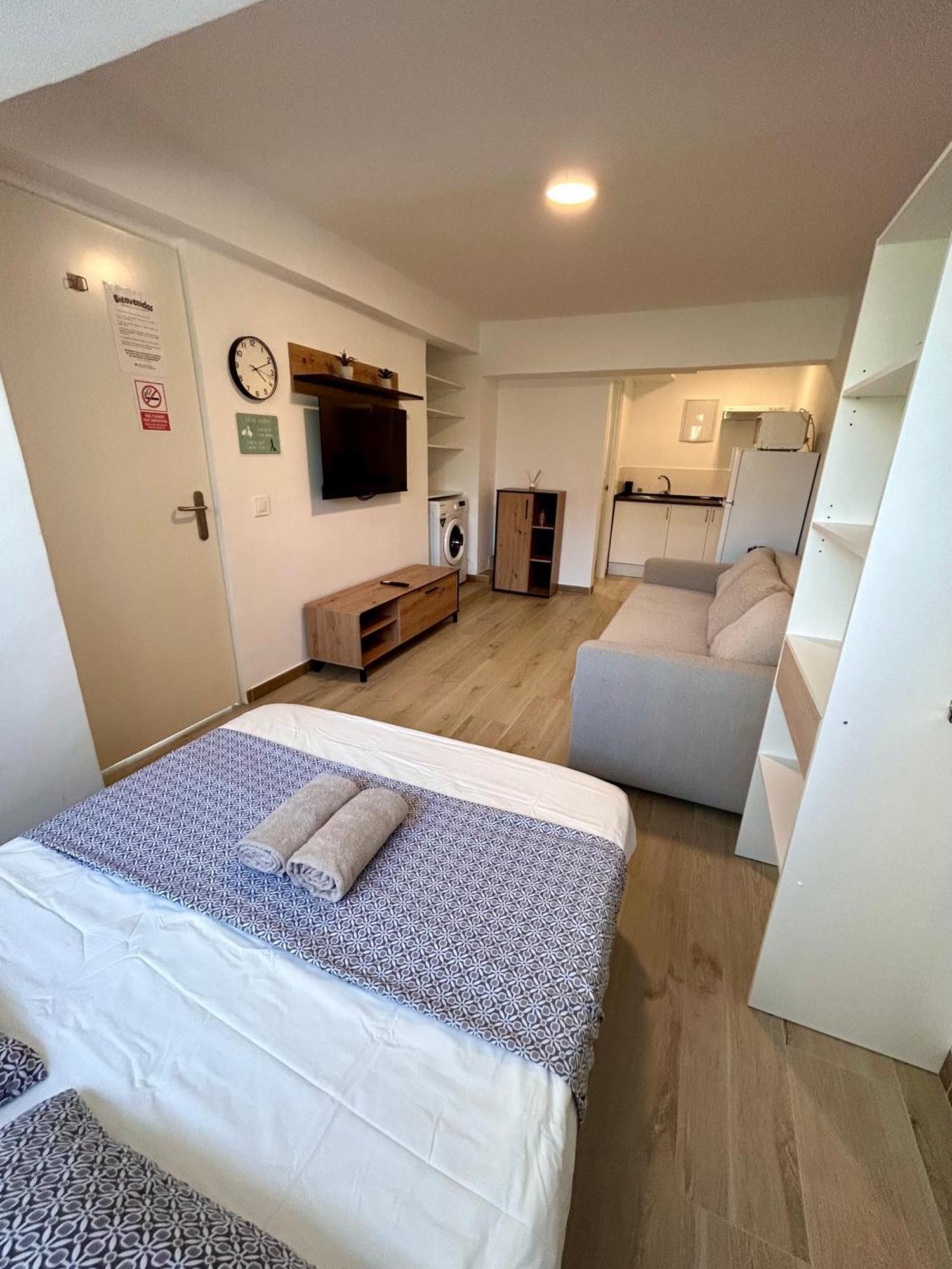 Apartamentos Ribadeo Madryt Zewnętrze zdjęcie